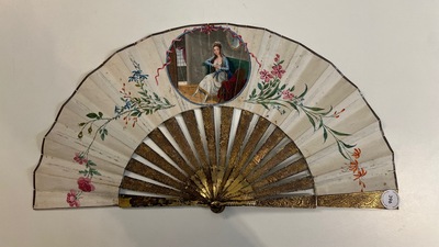 &Eacute;ventail en argent filigrane dor&eacute; &agrave; sujet romantique en aquarelle sur papier, Canton, Chine, 18/19&egrave;me