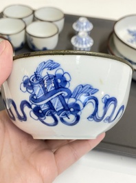 Une collection en porcelaine de Chine 'Bleu de Hue' pour le Vietnam, 19&egrave;me