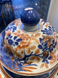 Vase couvert en porcelaine de Chine de style Imari et en rouge de cuivre, Kangxi