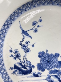 Vier Chinese blauw-witte schotels, Yongzheng/Qianlong