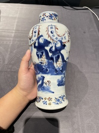 Paire de vases en porcelaine de Chine en bleu, blanc et rouge de cuivre, marque de Kangxi, 19&egrave;me