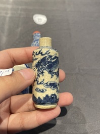 Cinq tabati&egrave;res en porcelaine de Chine en bleu et blanc, 19/20&egrave;me