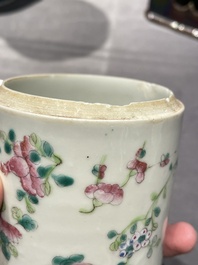 Een diverse collectie Chinees porselein, 19e eeuw