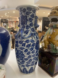Een diverse collectie Chinees porselein, 19e eeuw