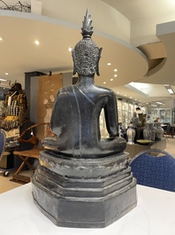 Een grote bronzen Boeddha, Birma (Myanmar), Arakan Staat, 16/17e eeuw