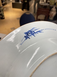 Vier Chinese blauw-witte schotels, Yongzheng/Qianlong