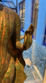 Een grote Thaise deels vergulde bronzen Boeddha, wellicht Sukhotai periode, 15e eeuw