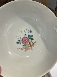 Een diverse collectie Chinees blauw-wit en famille rose porselein, Yongzheng en later