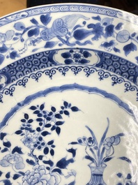 Vier Chinese blauw-witte schotels, Yongzheng/Qianlong
