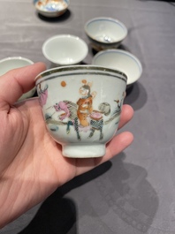 Een collectie Chinese famille rose, grisaille en ijzerrode koppen en kommen, 19/20e eeuw