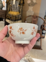Een diverse collectie Chinees blauw-wit en famille rose porselein, Yongzheng en later