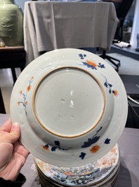 Neuf assiettes en porcelaine de Chine de style Imari, Qianlong