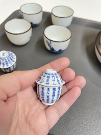 Une collection en porcelaine de Chine 'Bleu de Hue' pour le Vietnam, 19&egrave;me