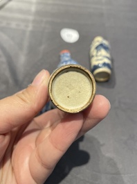 Cinq tabati&egrave;res en porcelaine de Chine en bleu et blanc, 19/20&egrave;me