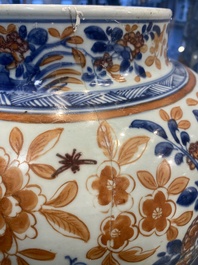 Vase couvert en porcelaine de Chine de style Imari et en rouge de cuivre, Kangxi
