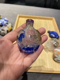 Une collection vari&eacute;e de tabati&egrave;res en jade, pierres dures et verre, Chine, 19/20&egrave;me