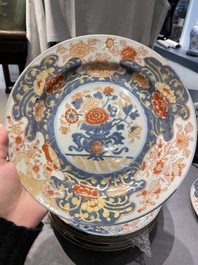 Neuf assiettes en porcelaine de Chine de style Imari, Qianlong