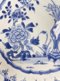Vier Chinese blauw-witte schotels, Yongzheng/Qianlong