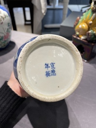 Een diverse collectie Chinees porselein, 19e eeuw
