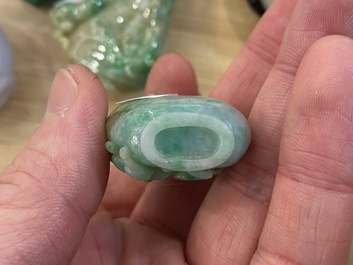 Negen Chinese snuifflessen in jade, hardsteen en glas, 19/20e eeuw