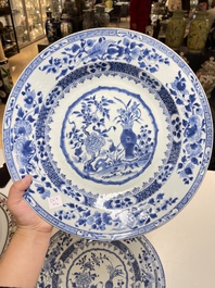 Vier Chinese blauw-witte schotels, Yongzheng/Qianlong