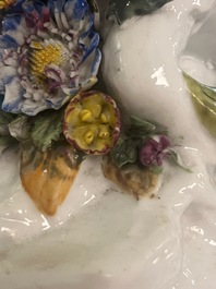 Impressionant perroquet en porcelaine polychrome de Meissen, Allemagne, 19&egrave;me