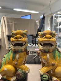 Een diverse collectie Chinees porselein, 19e eeuw
