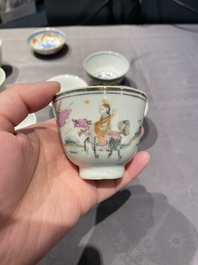 Een collectie Chinese famille rose, grisaille en ijzerrode koppen en kommen, 19/20e eeuw