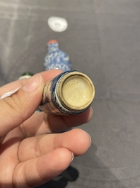 Cinq tabati&egrave;res en porcelaine de Chine en bleu et blanc, 19/20&egrave;me