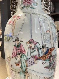A Chinese famille rose vase and a famille verte jar with wooden cover, 19th C.