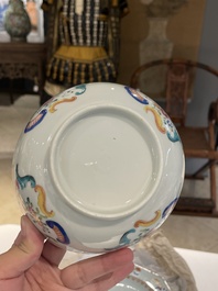 Een diverse collectie Chinees blauw-wit en famille rose porselein, Yongzheng en later