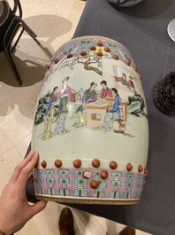 A Chinese famille rose garden seat with ladies in a garden, 20th C.