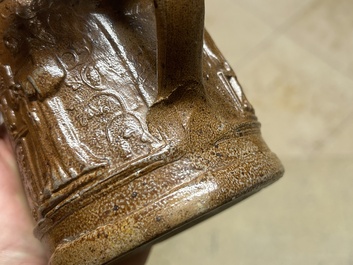 Een zeldzame Duitse steengoed pul met koning Gambrinus, Jan I van Brabant, Keulen of Frechen, ca. 1600