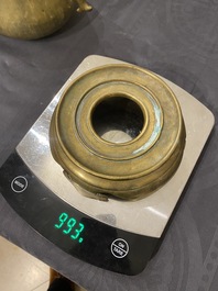 Six br&ucirc;le-parfums en bronze, Chine, 19/20&egrave;me