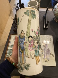 A Chinese famille rose hat stand, signed Yu Zhao 余釗, 19/20th C.