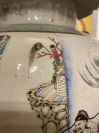 Vase couvert en porcelaine de Chine famille rose, marque de Qianlong, 19&egrave;me