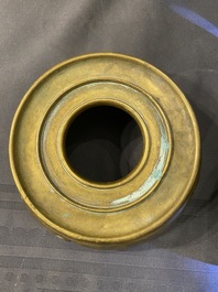 Six br&ucirc;le-parfums en bronze, Chine, 19/20&egrave;me