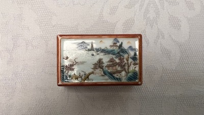 A Chinese famille rose scholar's object, Qianlong mark, Republic