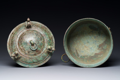 A rare Chinese archaic silver-inlaid bronze cosmetic box and cover, 'lian', Western Han