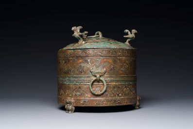 A rare Chinese archaic silver-inlaid bronze cosmetic box and cover, 'lian', Western Han