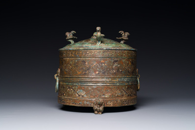A rare Chinese archaic silver-inlaid bronze cosmetic box and cover, 'lian', Western Han