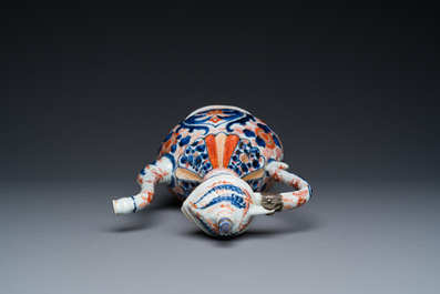 Verseuse de type 'aftaba' en porcelaine de Chine de style Imari pour le march&eacute; islamique, Kangxi