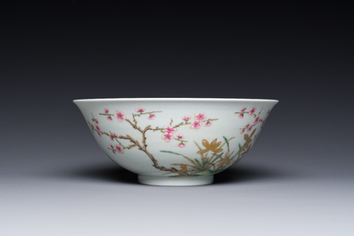 A Chinese famille rose 'plum blossom' bowl, Shen De Tang Zhi 慎德堂製 mark, 19/20th C.