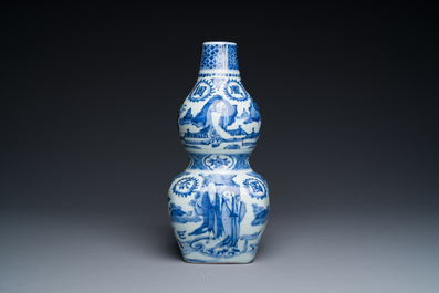 A rare Chinese blue and white double gourd vase with Guo Tai Min An 國泰民安 design, Jiajing/Wanli