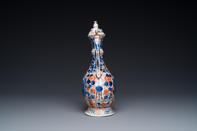 Verseuse de type 'aftaba' en porcelaine de Chine de style Imari pour le march&eacute; islamique, Kangxi
