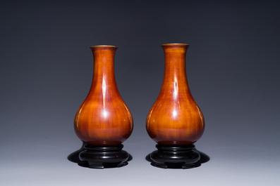 Paire de vases en laque de Foochow ou Fuzhou mimiquant du bambou, 19/20&egrave;me