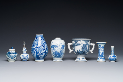 A varied collection of Chinese blue and white porcelain, Kangxi/Qianlong