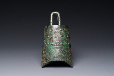 Rare cloche archa&iuml;que en bronze inscrite, Chine, Zhou oriental