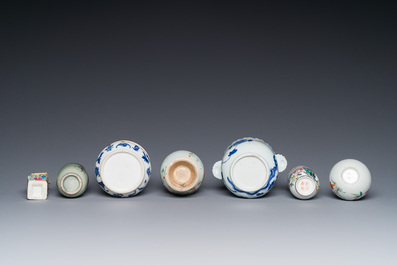 A varied collection of Chinese blue and white and famille rose porcelain, 18th C. and later