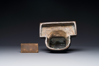 Deux sculptures en bronze, vietnam, 19/20&egrave;me